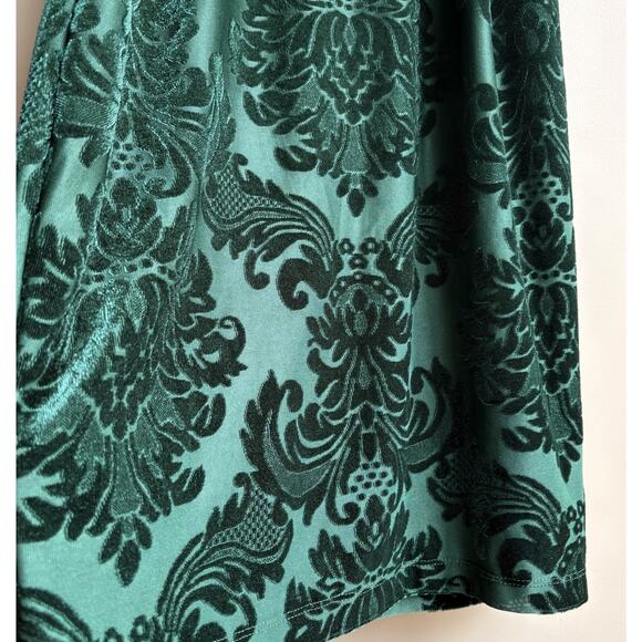 B Darlin Emerald Green Burnout Velvet Damask Sleeveless Cocktail Mini Dress - Picture 4 of 15